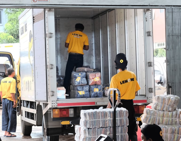 Logistik & Pengiriman Cepat | Gudang Lemone