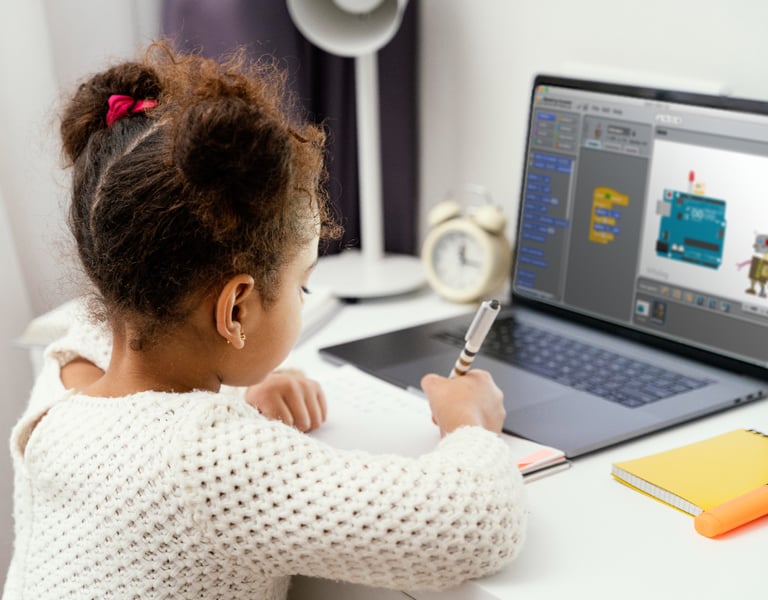 👩💻 ¿Te gustaría que tu hijo aprenda robótica y tecnología desde pequeño?