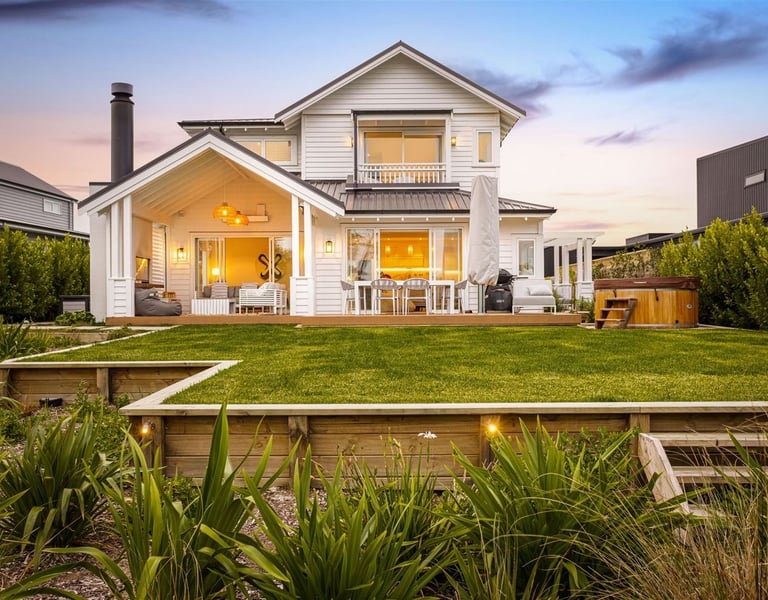 outdoor living Riverhead new build