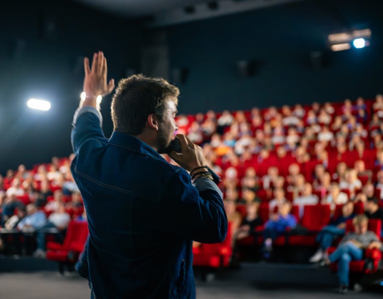 Animateur de grands événements, convention, en France, Aurélien Cailloce