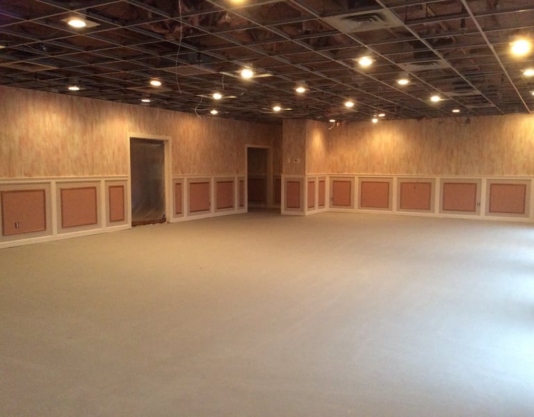 custom wall finish for MJ's restaurant in Spotswood by Marcine