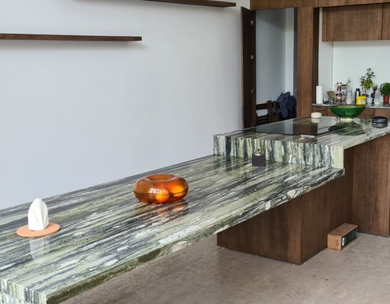 Ilot table en granit