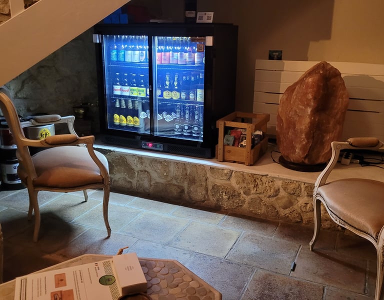 Coin dégustation de bières belges et de Drôme du mas de l'Enclos du Soleil le Vent