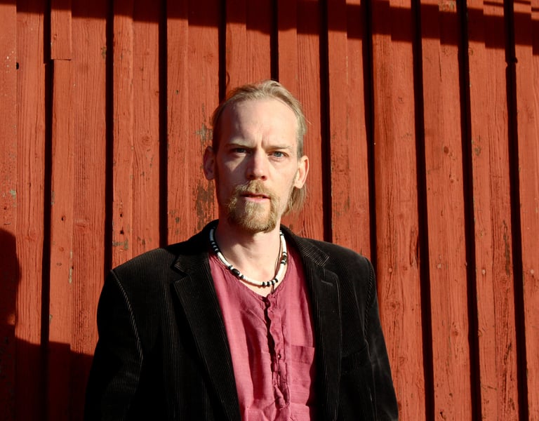 Website author - Uncover the mysteries in you life