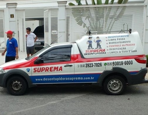 carro da suprema desentupidora