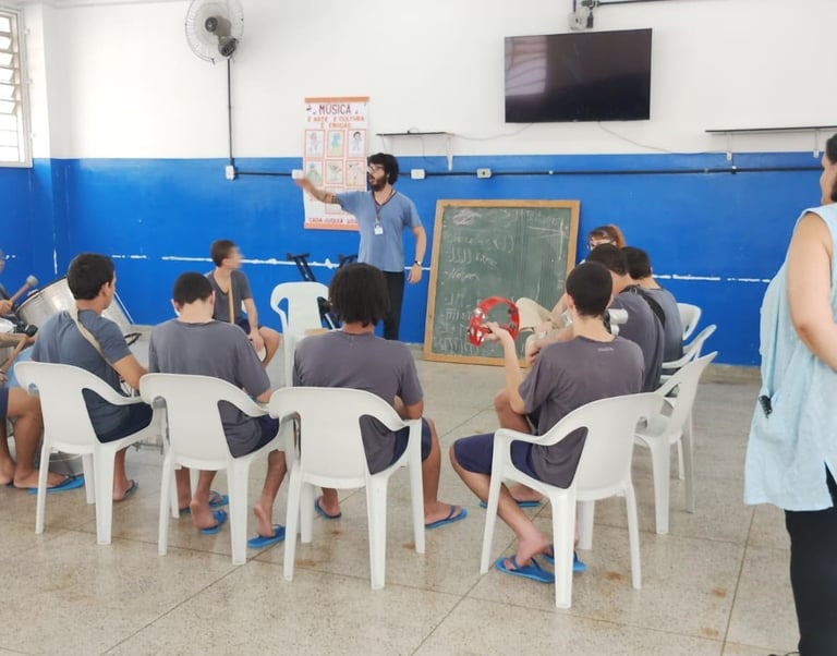 Music workshop at Fundação CASA