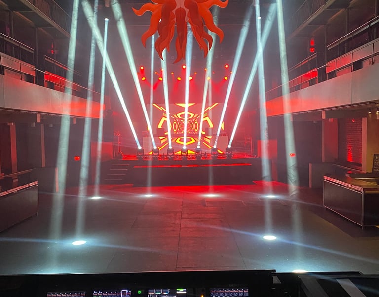Show au club soda avec système d'éclairage
