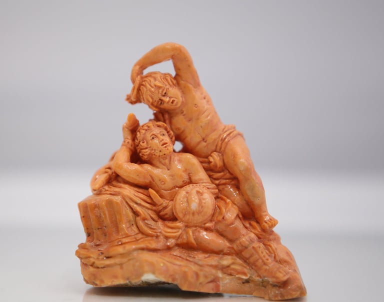 incisione in corallo