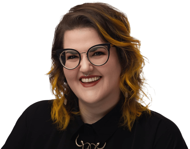 Head shot of Sydney Sharp