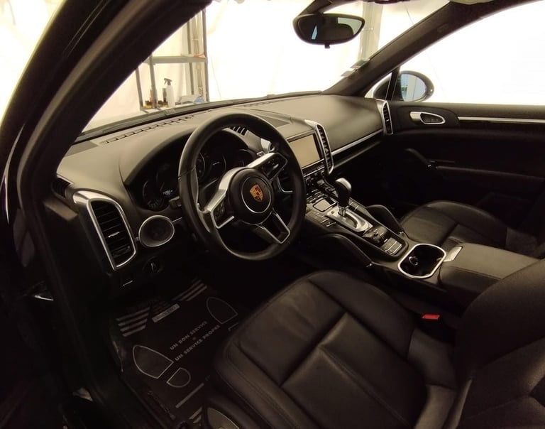 porshe aprés detailing automobile saint michel 