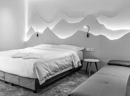Essay hotel bedroom