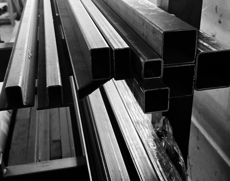 rack tube acier dans un atelier à charantonnay
