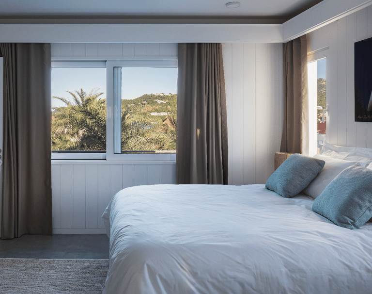 chambre tout confort et vue imprenable sur la plage de st jean àst barths
