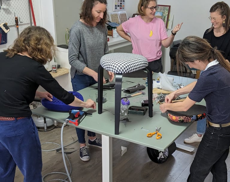 atelier collectif stage tabouret tapisserie Grenoble