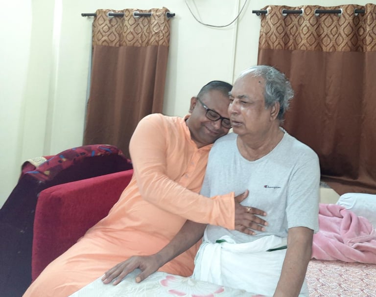 Swami Probuddhananda met Sri Bhagavan