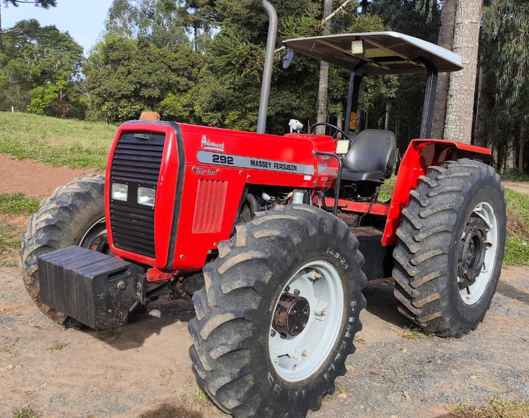 Tipo: Trator | Marca: Massey Ferguson | Modelo: MF292 | Ano: 2004