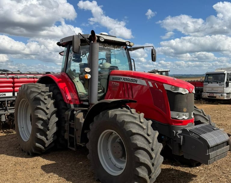 Tipo: Trator | Marca: Massey Ferguson | Modelo: MF7725 | Ano: 2023