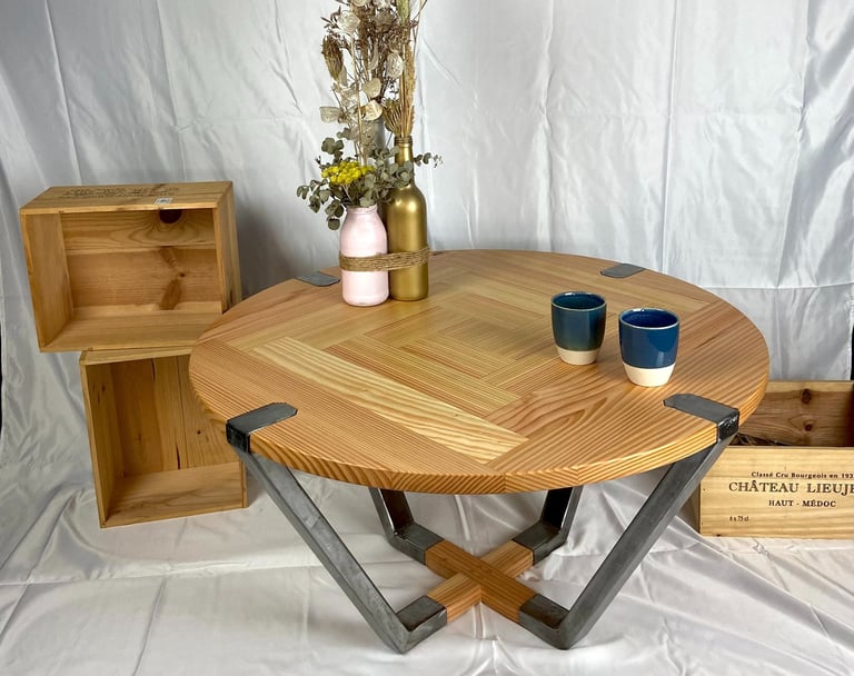 Photo de la table basse réaliser par l'atelier Ebenimétal