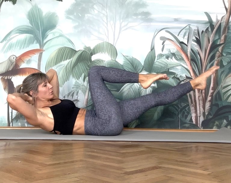 Zertifizierte BASI Pilates Trainerin in Wien bei Spot On Pilates