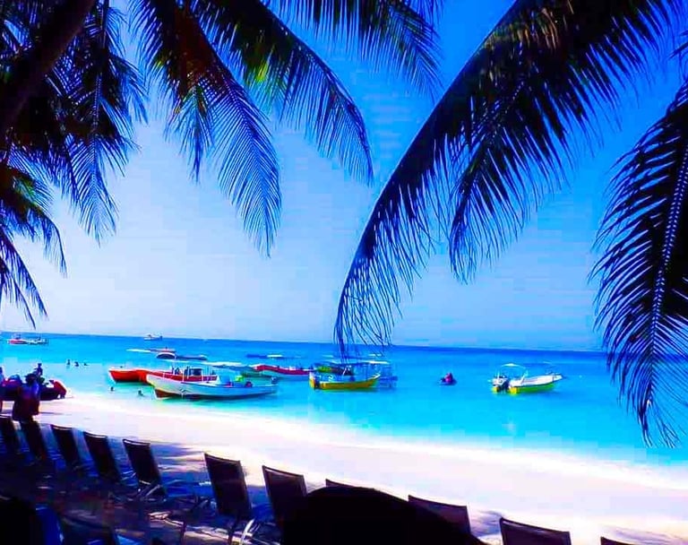 West+Bay+Beach+Roatan