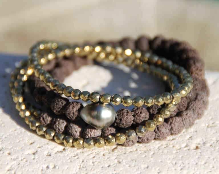 bijoux 3en1 avec pierres précieuses brillantes et perles de culture