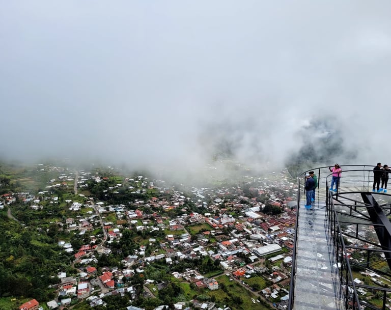 Mirador de cristal en Ixtlán de Juárez