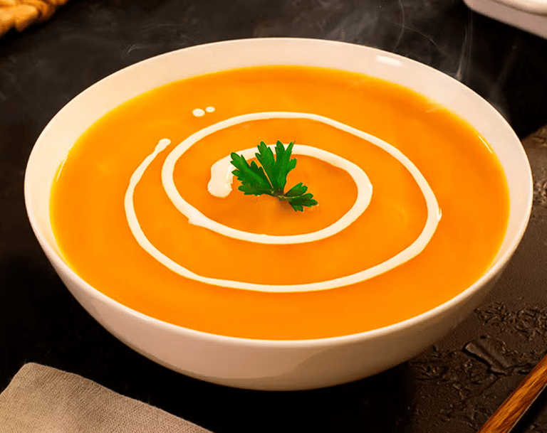 Esta deliciosa crema de ahuyama es facil de hacer y muy nutritiva, además se ve muy linda en tu mesa