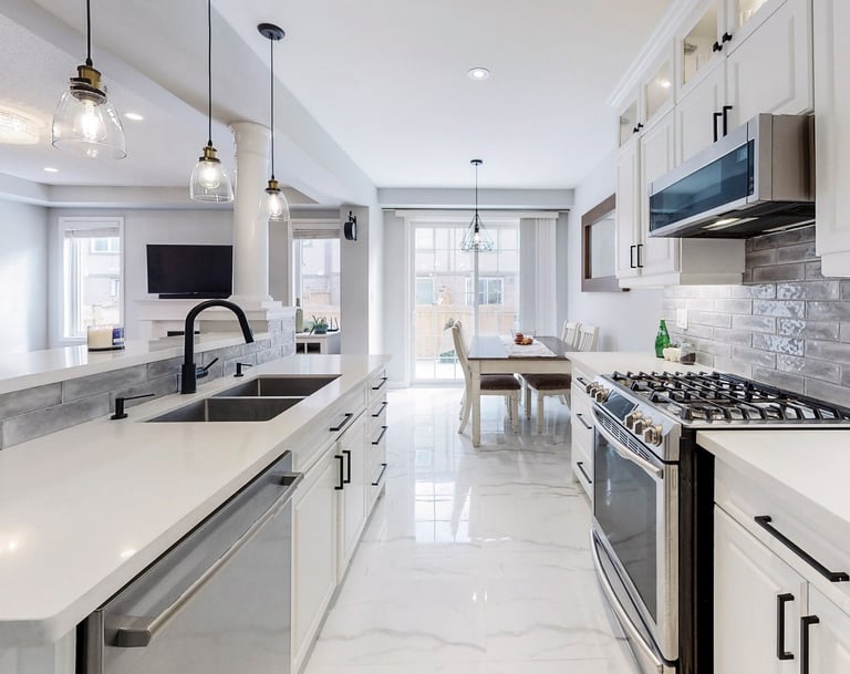 Kitchen project in Brampton | New Cabinets and tiles