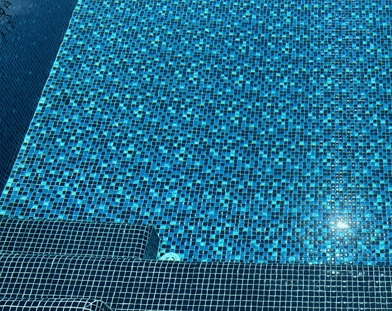 Mosaik für den Pool