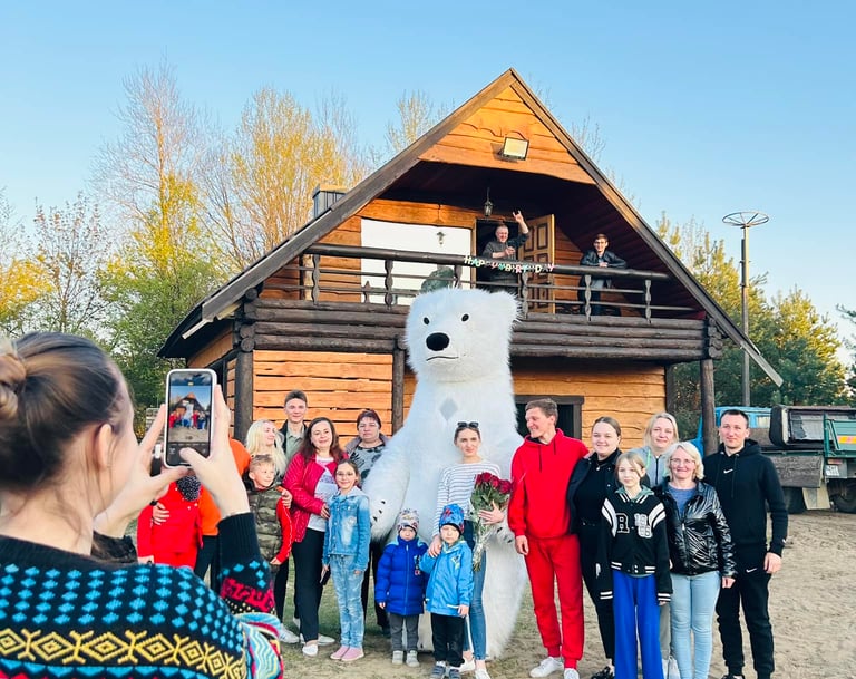 Muzikinis sveikinimas baltos meškutės