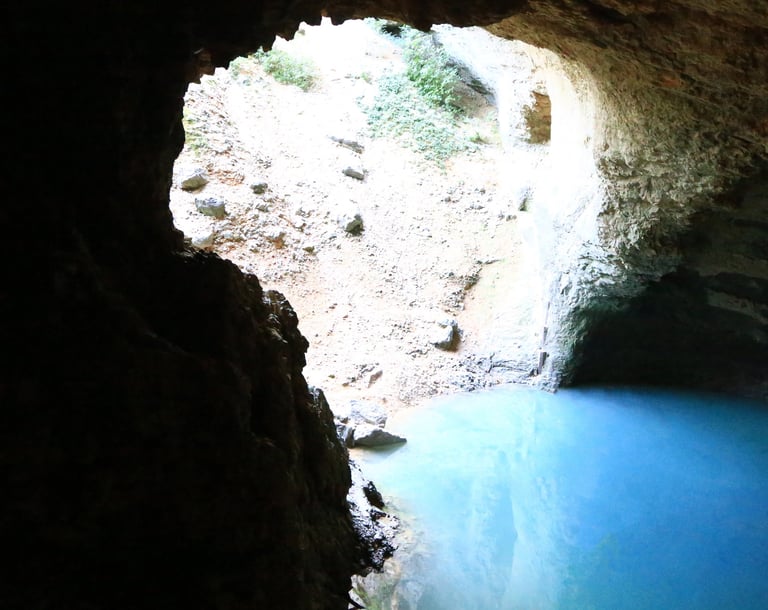 Fontaine de Vaucluse  (Luberon)