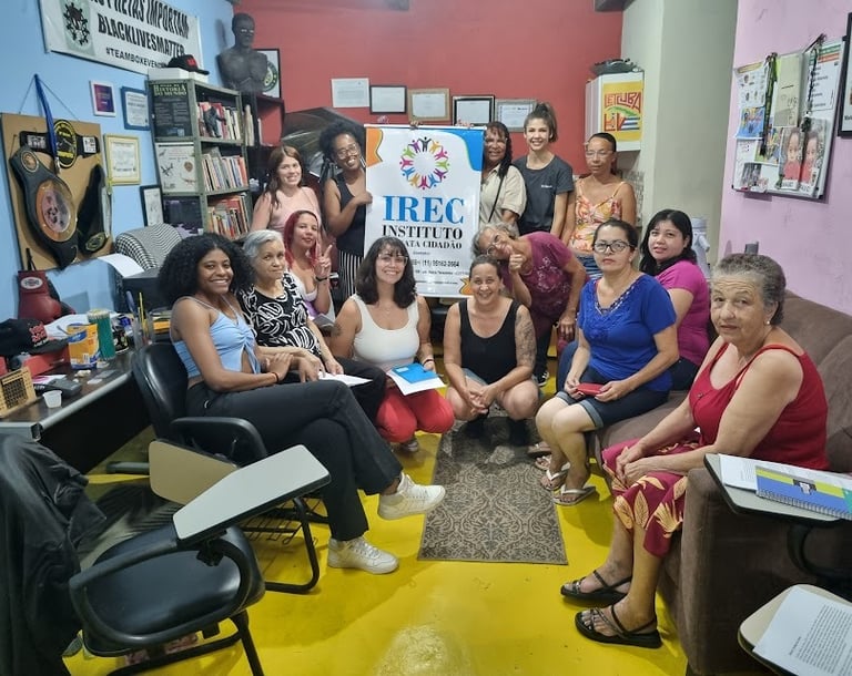 Reescrevendo a vida, promove educação´e reinserção de mulheres em vulnerabilidade..
