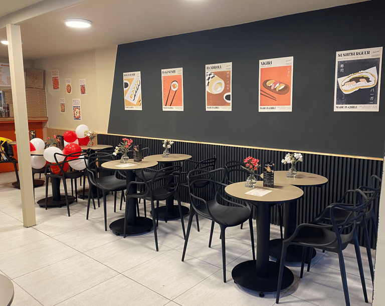 Remodelación de restaurante Haki Sushi en Santiago por Atípico Studio