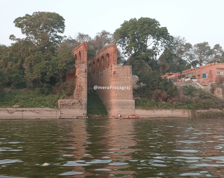 https://meraprayagraj.com/