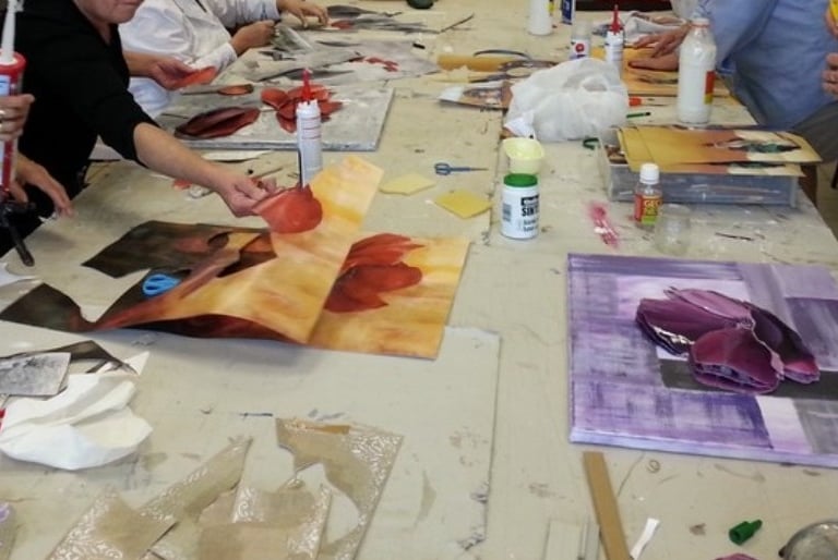 ateliers créatifs terres de papiers peinture et collage