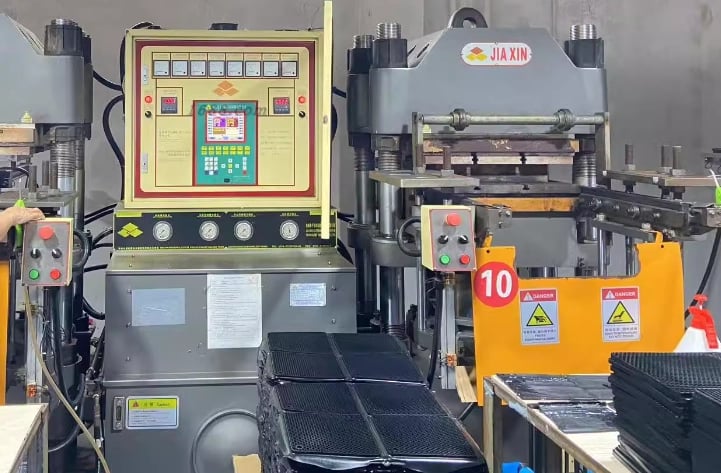 High-precision CNC machine tools
