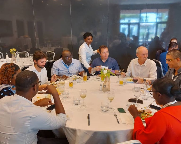 Image du 1er déjeuner du Club Abidjan HSE