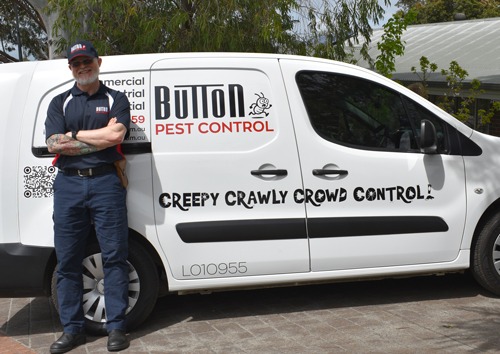 Paul from Button Pest Control Pakenham with his trusty van Frenchie