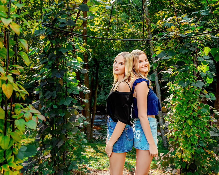 Elizabethtown PA senior pictures taken at Moonstone Manor by a Lancaster PA senior photographer