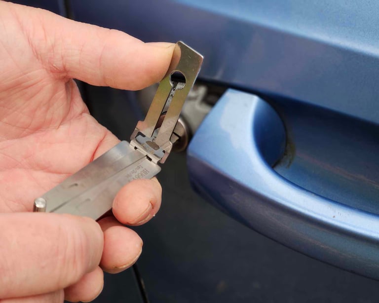 emergency locksmith services Exeter car gain entry Exmouth