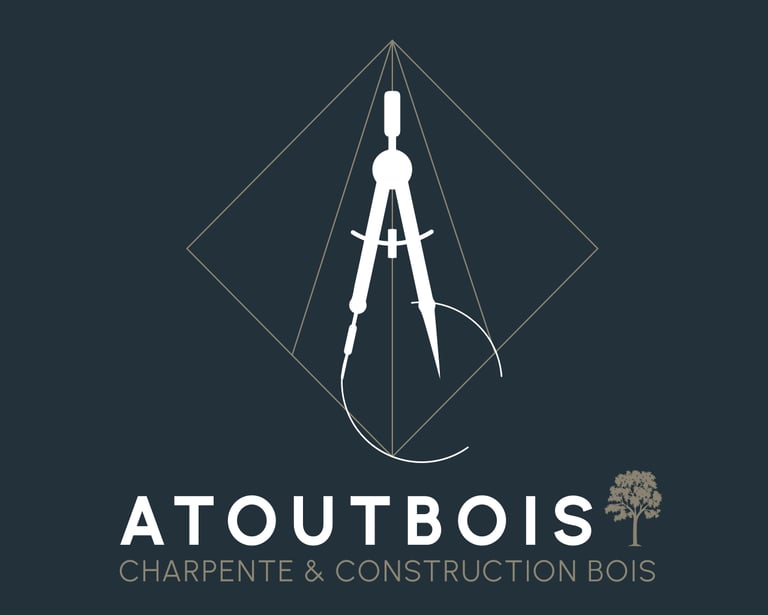 Logo d’Atoutbois artisan charpentier à Aubenas, Sud Ardèche