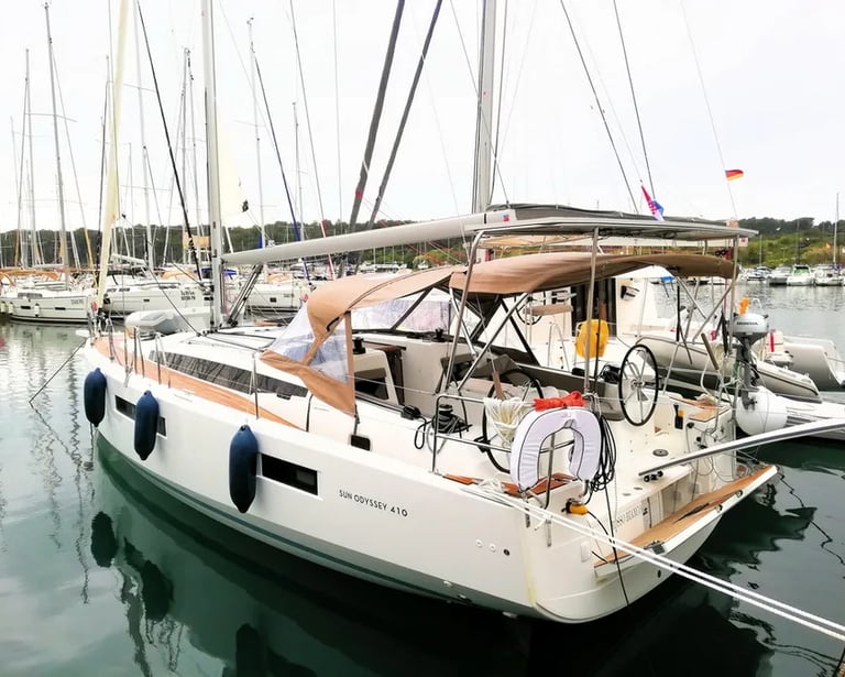 Sun Odysses 410 - Rosso Bianco