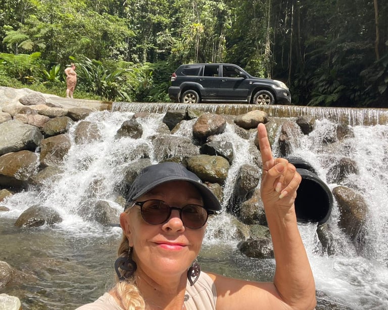 Monique Voyage france guadeloupe