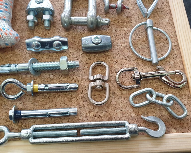 accesorios de cadena y fijaciones metalicas