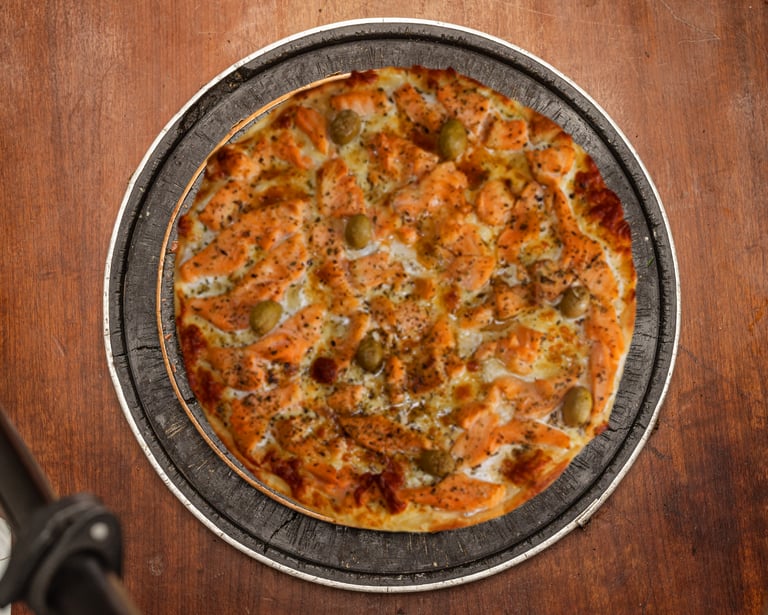 Pizzaria em Porto Alegre da Marquês Pizzaria com  salmão