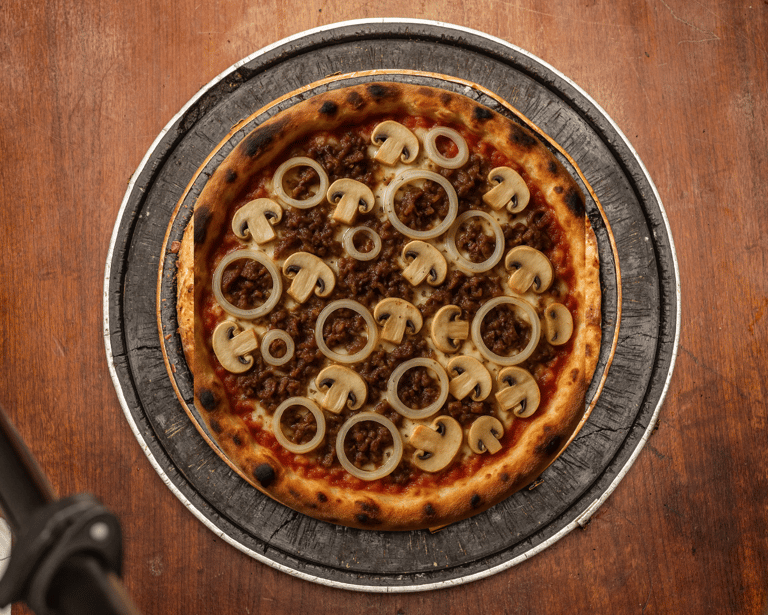 Pizzaria em Porto Alegre da Marquês Pizzaria com  moda da casa