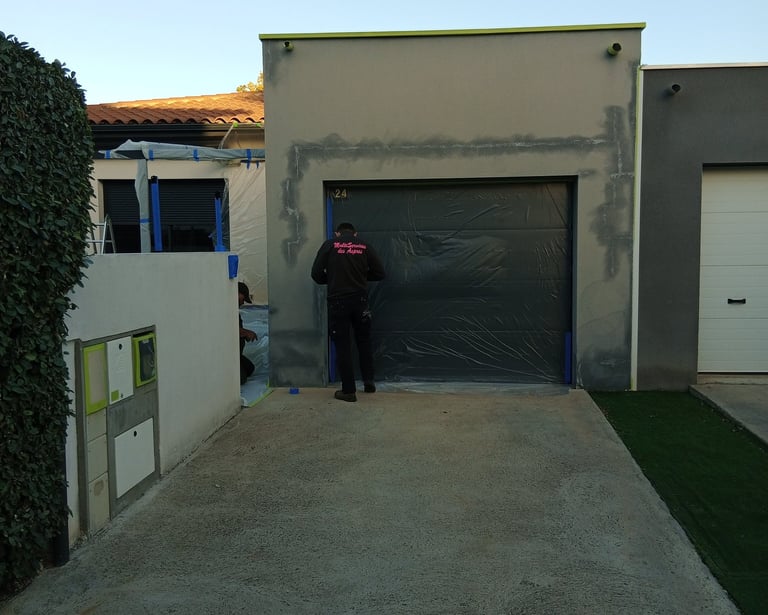 Nettoyage façade puis masquage