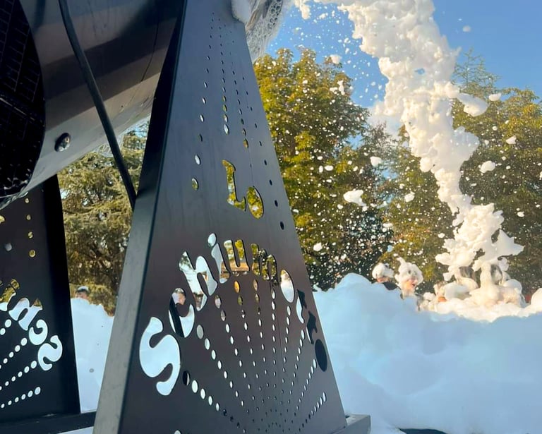 schiuma party per evento estivo in piazza