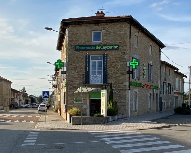 Pharmacie de Ceyzériat vue de dehors.