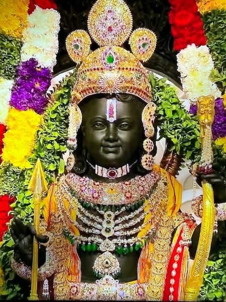 Ram lala Ayodhya statue